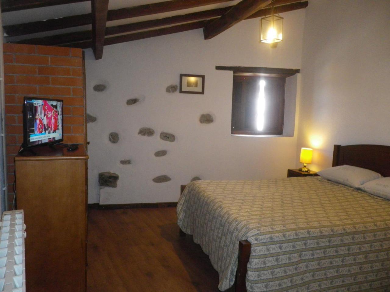 Casa Da Bica Gondesende Guest House Bragança Exterior foto